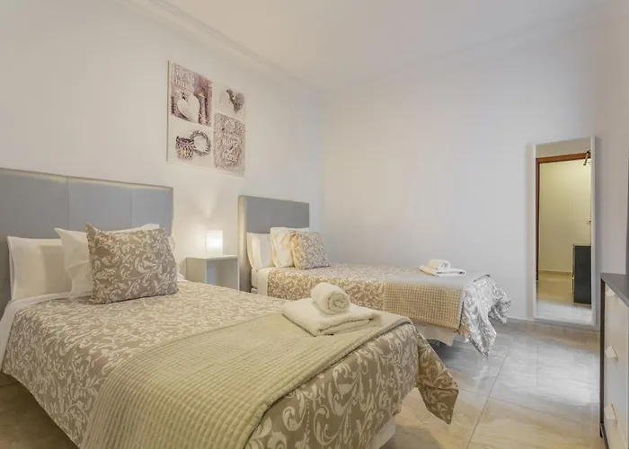 Rolycar 104 * Икод-де-лос-Винос